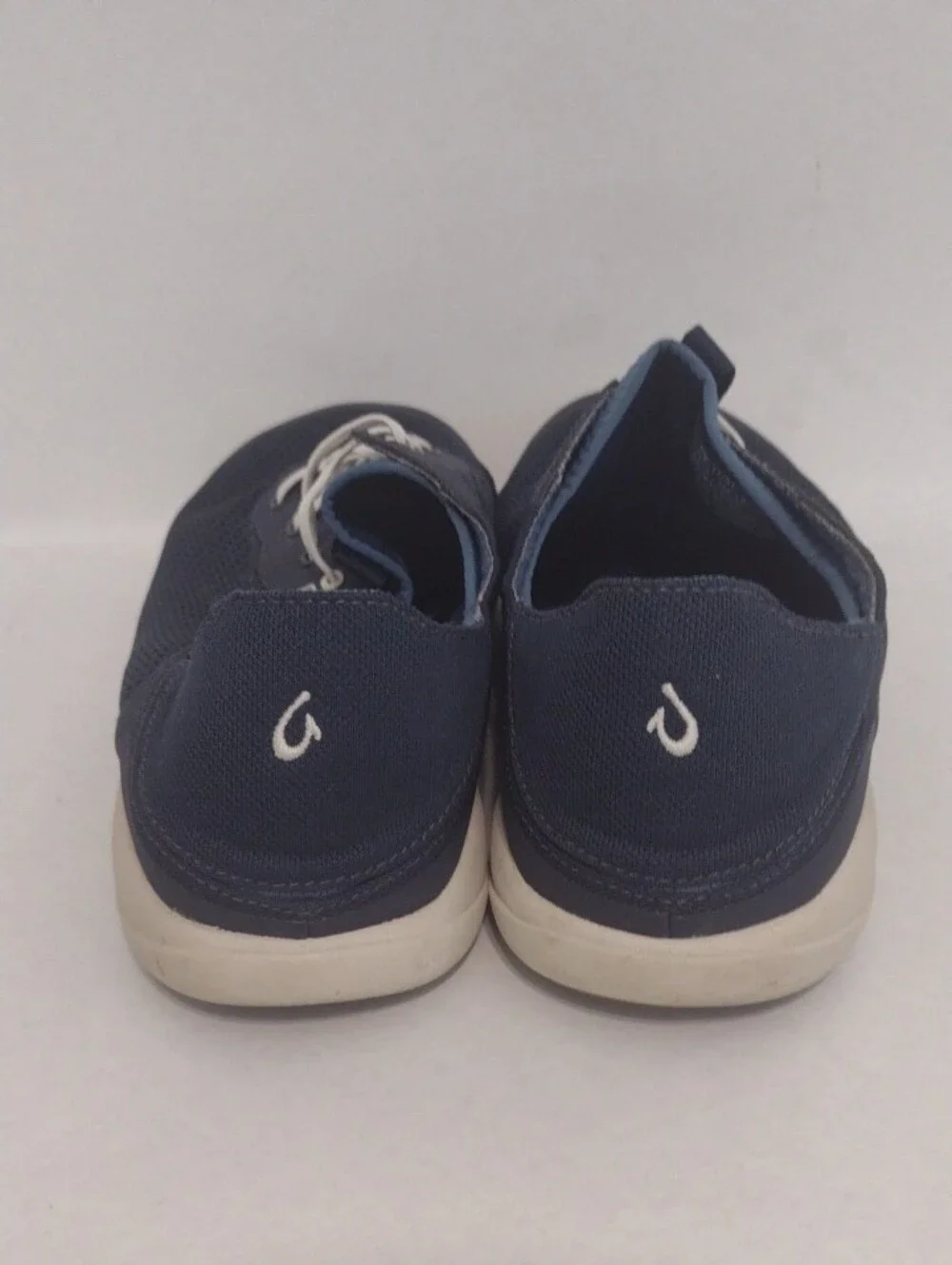 OluKai Navy Mesh Lace-Up Sneakers (J1138)
